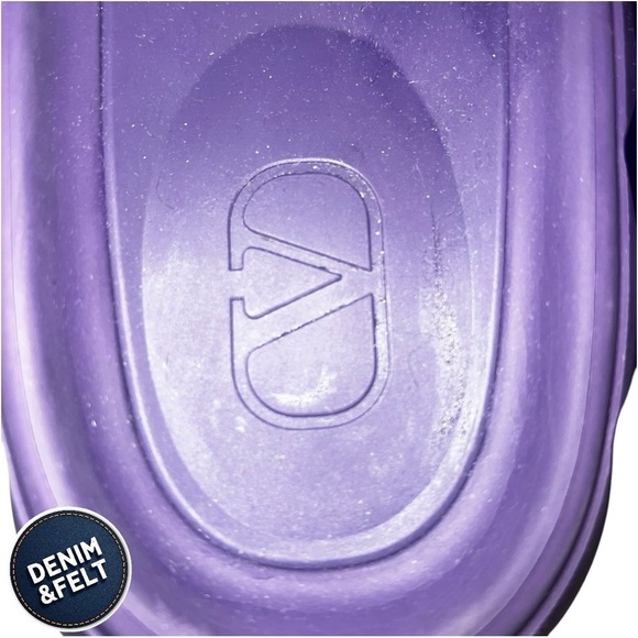 Valentino Garavani Men\'s Maxi Stud Purple Pool Slides | PRELOVED ?